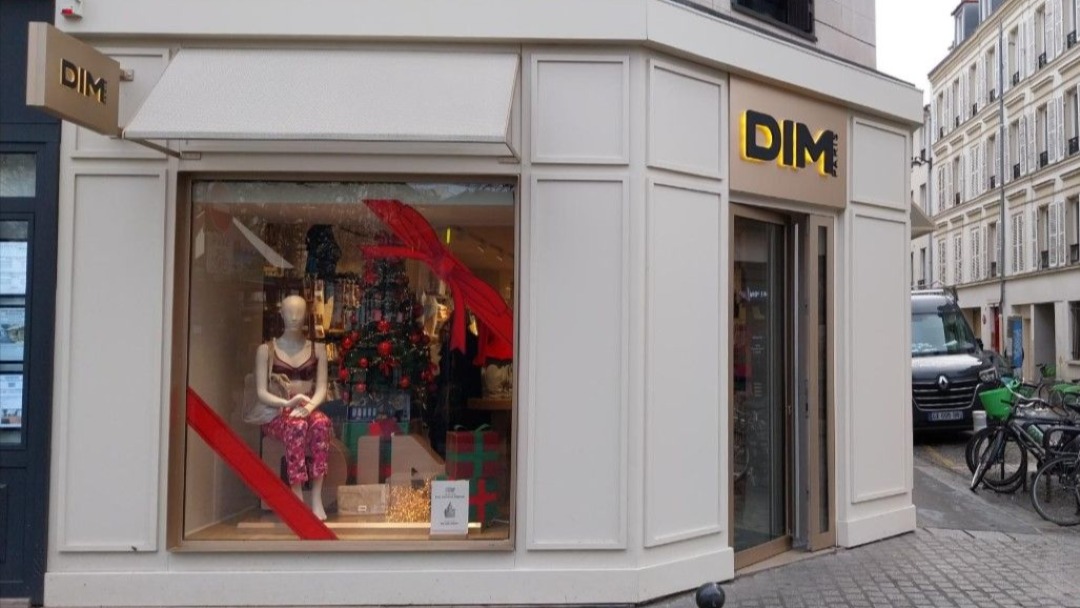 Magasin Boutique DIM Rue du Commerce - Paris (75015) Visuel 1